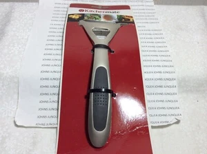 KITCHENMATE ZINC ALLOY PEELER-HORIZONTAL New on Card Measures 7 inches long - Picture 1 of 2