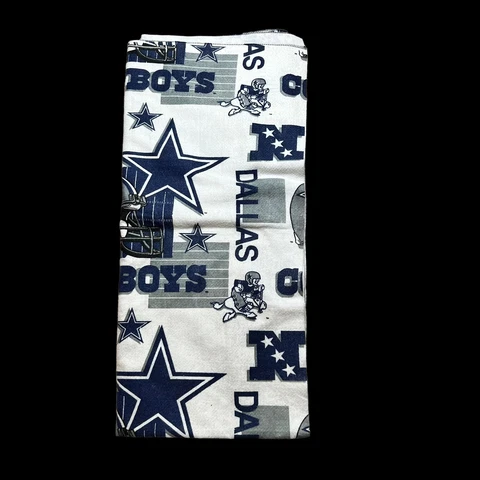Vintage Dallas Cowboys Blanket 82”x73” Perfect For Bedding Man Cave Or Backdrop Cover