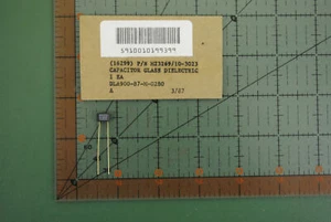 AVX Corning Glass Radial Capacitor 9.1pF 300v M23269/10-3023 Audio Mil Gold - Foto 1 di 4