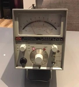 General Microwave Power Meter 476 | Appareil de mesure de puissance #1 - Photo 1/4