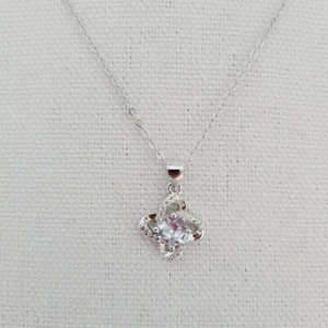 925 Sterling Silver Cubic Zirconia Clover Pendant Necklace 18" Chain Gift Box - Picture 1 of 12