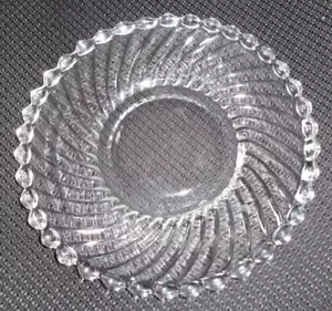 Vintage Clear Glass Scallop Edge Swirled Salad Plate 7-3/8" OF3 - Picture 1 of 2