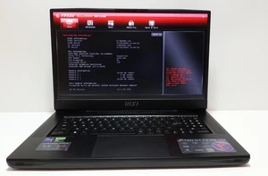 MSI Titan GT77HX 13VH-046US Core i9-13980HX 2,2 GHz 32 GB 2 TB RTX 4080 17,3" - Imagen 1 de 19