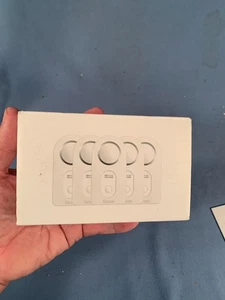 Govee Water Leak Detectors 5 Pack, 100dB Adjustable Audio Alarm Sensor Sensitive - Picture 1 of 7