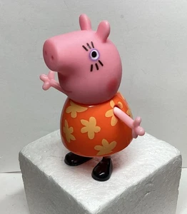 Peppa Pig Mommy Mom Pig Orange Yellow Flower Dress 3" Figure Jazzwares 2003 - Picture 1 of 5