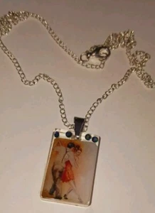 Resin Pendant Hand Made TANGO Theme - Picture 1 of 3