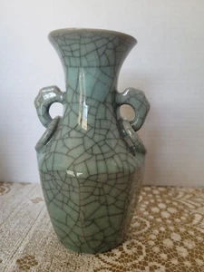 VINTAGE CHINESE CELADON CRACKLE GLAZE Vase -Late 19th Century /Very Early 20th* - Picture 1 of 9