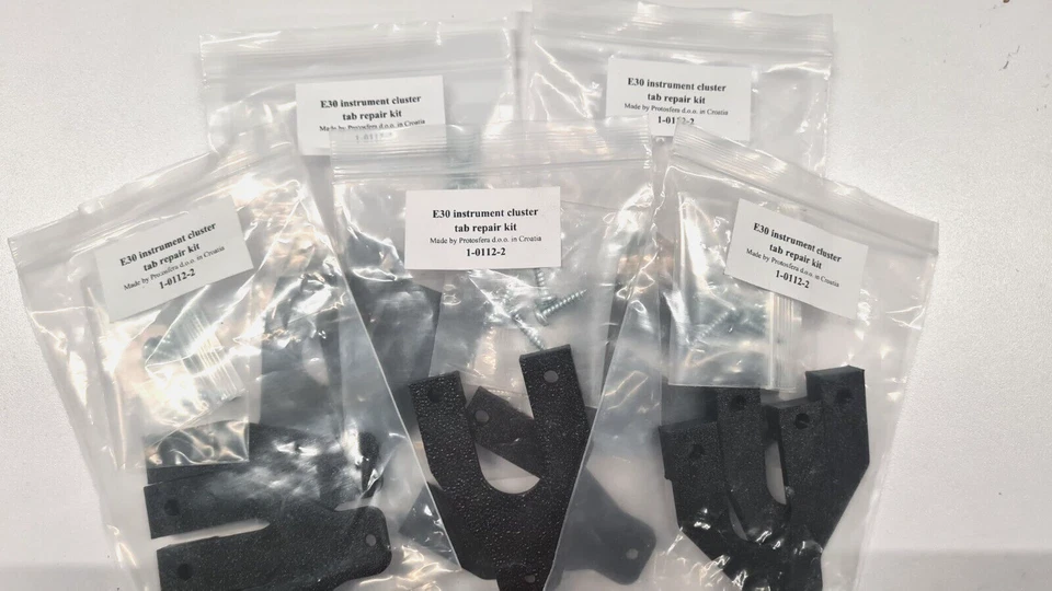 宝马 E30 仪表盘标签维修套件夹套装 318i 320i 325i 325ix (3x)L+R — 第 1/4 张图片