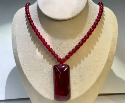 TOP QUALITY LAB-CREATED ROUND BEADS RUBY NECKLACE，EMERALD CUT PENDANT - Image 1 of 4