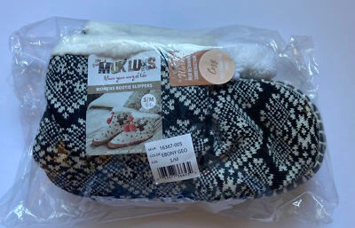 NWT Muk Luks Ebony Geometric Fair Isle PomPom Bootie Slipper Women Sz:S/M(5-7) - Image 1 of 3