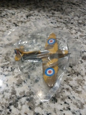 Vintage Dyna Flites Spitfire IX A119 WW2 Military Die Cast Brown Camo Plane 1/72 - Image 1 of 2