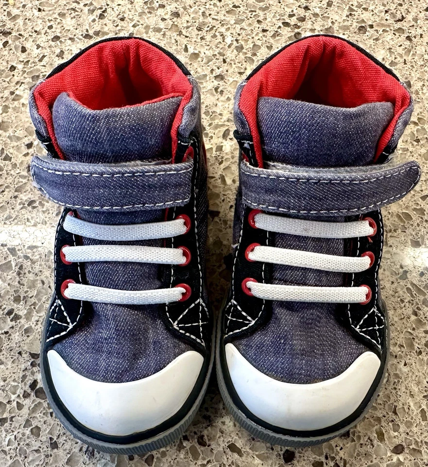 Кроссовки для малышей See Kai Run размер 7. В очень хорошем состоянии. - Изображение 1 из 4