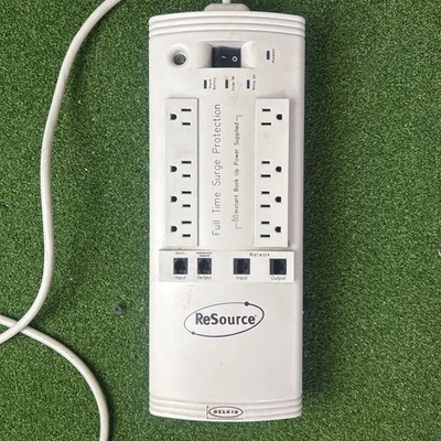 De colección Belkin F5C500 -TEL, SurgeMaster II Power Strip Protector contra sobretensiones 8 salidas Foto 1 de 4