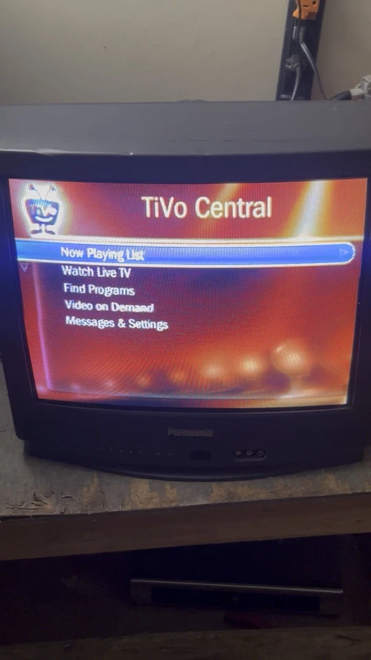 Panasonic CT-20G24A 20” Color Retro Gaming CRT TV Foto 1 de 4