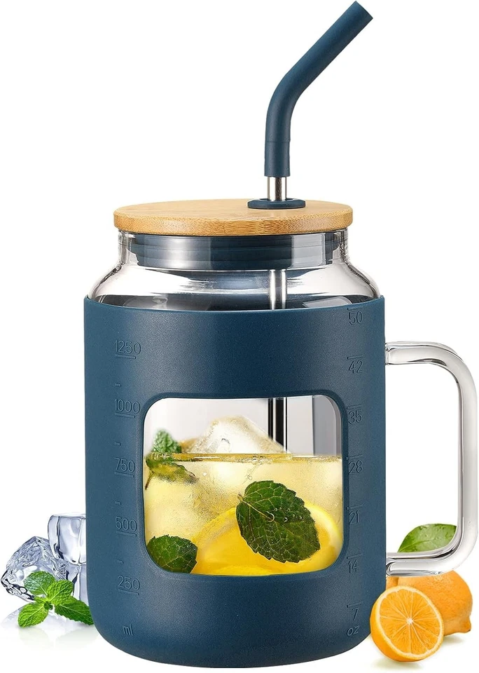 Botellas de agua de vidrio de 50 OZ con vaso de silicona con tapa y pajita Foto 1 de 1