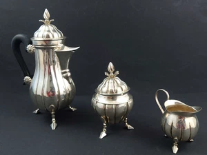 Charmantes Kaffeeserevice, aus 925er Silber, Kaffeekanne, Zuckerdose, Milchkanne - Bild 1 von 10