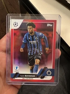 2022-23 Topps Competiciones de Clubes UEFA 1ª Edición Brujas Tajon Buchanan Rojo 4/5 - Imagen 1 de 7