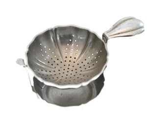 Colino À Thé En Acier Filtre Vintage Basculant Marqué - Italie Années 50 - Picture 1 of 6