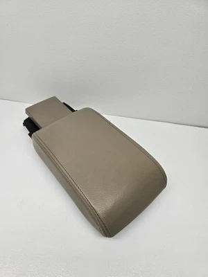 Крышка подлокотника консоли 06 07 08 09 Lincoln Zephyr, бежевая - Изображение 1 из 4