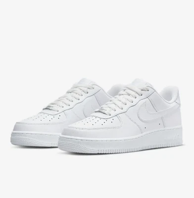 Nike Air Force 1 "Triple Blanco" Zapatillas Clásicas de Parte Baja Para Hombre Mujer Talla EE. UU. Foto 1 de 4