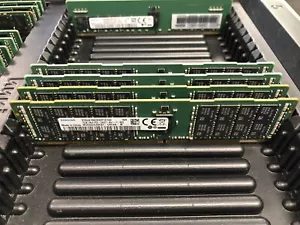 M393A2G40EB1-CRC3Q 16 GB PC4-2400T DDR4-2400 MHz registrato SASMUNG 100% funzionante - Foto 1 di 3