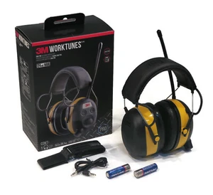 3M Peltor HEADPHONES w/ BELT CLIP, BATTERIES & AUX CORD for Hearing Protection - Picture 1 of 9