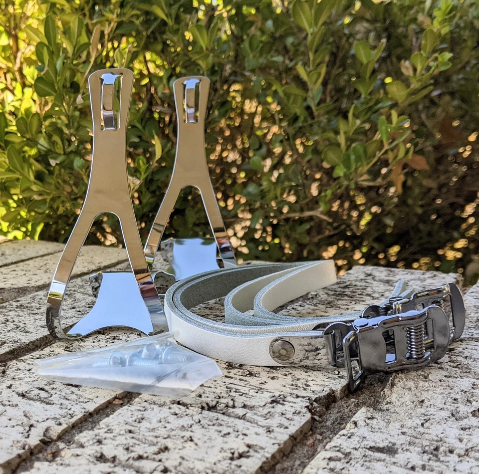 MURPHY CLIPS DE PUNTERA MEDIANA DE ACERO CROMADO (M) - CORREAS DE CUERO BLANCO - SE ENVÍA GRATIS EE. UU. Foto 1 de 1