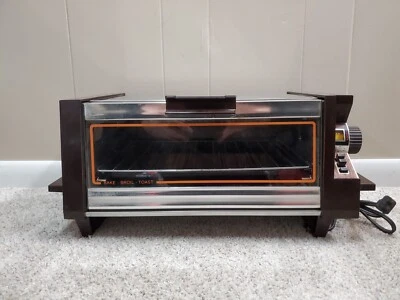 Vintage Munsey Toaster Oven Broiler MCM Model BB-3-T - Image 1 of 4