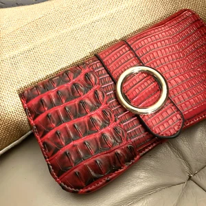 Red Wallet Alligator Pattern Unused Condition - Picture 1 of 7