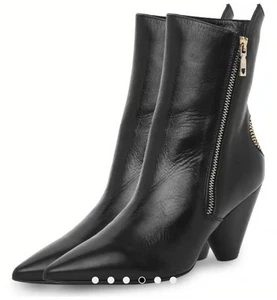 LOVE MOSCHINO Sz 38 Or 7 Black All Leather Studded Heart Ankle Boots Heels - Picture 1 of 22
