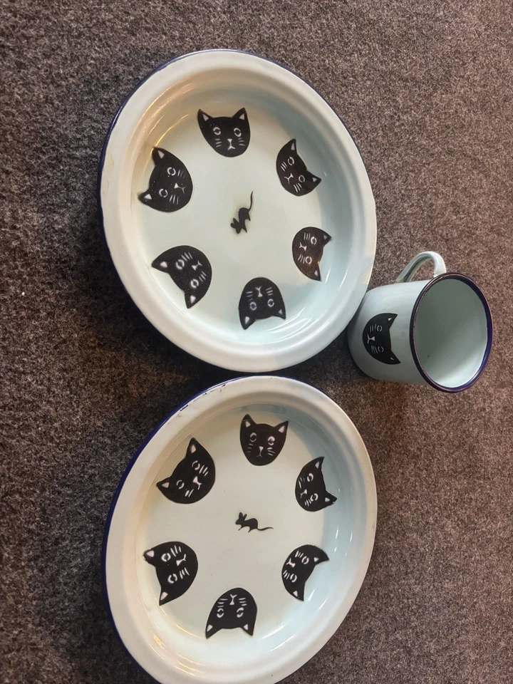 Platos y taza esmaltados vintage para coche y ratón Foto 1 de 4