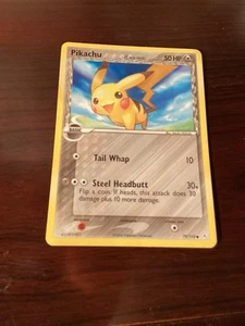 Pikachu 79/110 Delta Species Holon Phantoms Pokemon TCG carta collezionabile - Foto 1 di 2