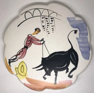 Rare Plat Au Taureau Dans Le Goût De Capron De Vallauris Non Signé D 26,5 Cm - Foto 1 di 9