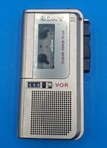 Grabadora microcassette SONY M-560V Clear Voice Plus SOLO PARA REPUESTOS - Imagen 1 de 6