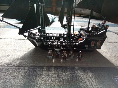 LEGO Pirates of the Caribbean: The Black Pearl (4184) - Изображение 1 из 4