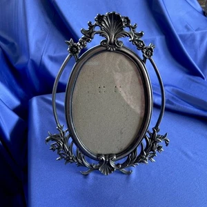 Vintage Victorian Style Floral Oval Metal Ornate Easel 10" x 8” Picture Frame - Picture 1 of 4