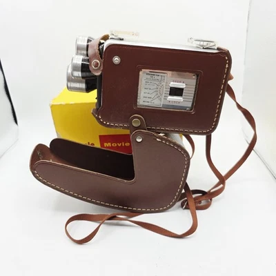 Cámara de película Kodak Brownie de colección 8 mm - Torreta con 3 lentes f/1,9 ¡FUNCIONA! Con estuche Foto 1 de 4