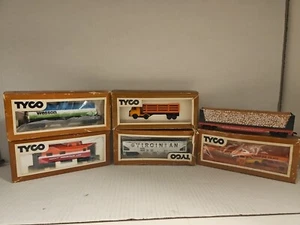 TYCO Precision Engineered HO Locomotives Lot Of 6. One Without Box. - Picture 1 of 5