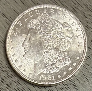 1921 Morgan Silver Dollar, Brilliant Uncirculated, Very Well Struck Example! - Picture 1 of 2