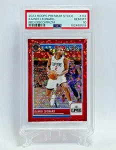 2023 Panini Hoops Premium Stock Red Disco Prizm #114 Kawhi Leonard 60/149 PSA 10 - Foto 1 di 4