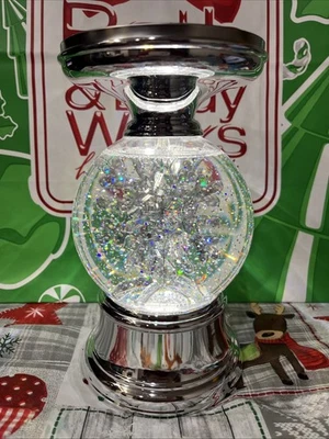 Bath & Body Works WATER GLOBE SNOWFLAKE ❄️ 3 Wick MUSICAL Pedestal CANDLE HOLDER - Image 1 of 4