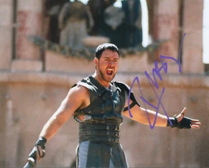 Signed RUSSELL CROWE Maximus Gladiator 10"X8" Photo Genuine Signature - COA - Picture 1 of 4