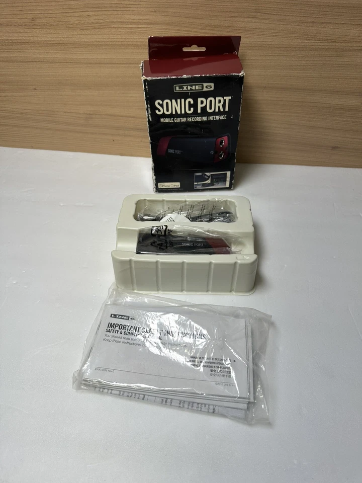 Line 6 Sonic Port Mobile Guitar Recording Interface For Apple iPod, iPhone,iPad - Image 1 of 4