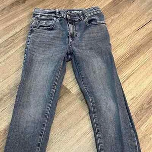 The childrens place jeans - Picture 1 of 4