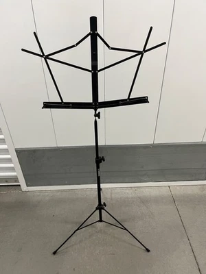 Легкая подставка для нот Yamaha черная с сумкой для переноски - Изображение 1 из 4