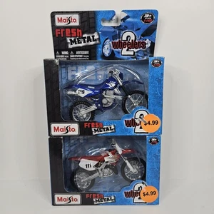 Maisto Fresh Metal 2 Wheelers Die-cast Yamaha TT-R 250 & Honda CR 250 Dirtbikes - Picture 1 of 5