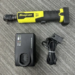 Snap-on CTR861HV 3/8” 14.4V Cordless Ratchet Kit Hi-Viz (CP1017703) - Picture 1 of 9