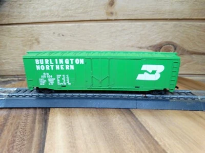 TYCO HO 50’ Scale Burlington Northern 10024 Plug Door Box Car - Image 1 of 4