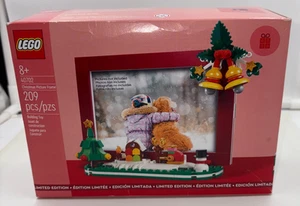 LEGO 40702 Christmas Picture Frame 209pcs Limited Edition Holiday Set New - Picture 1 of 10