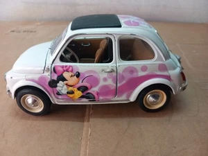 BURAGO FIAT 500 1/16 DISNEY MANCA IL PANNELLO LATO GUIDA - Foto 1 di 9